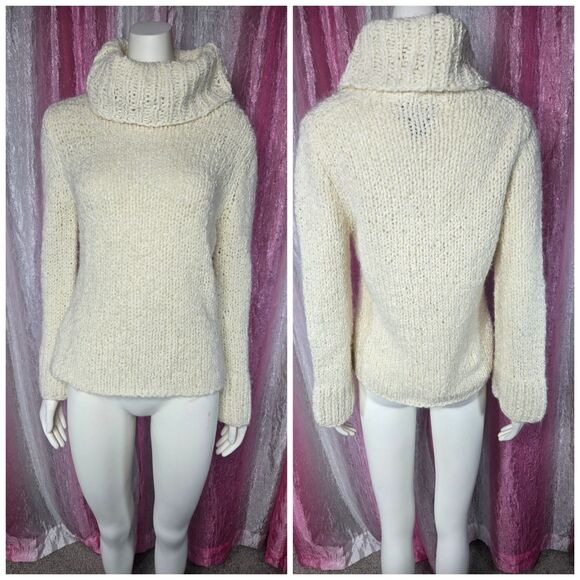 Express Handknit Cream Wool Blend Turtleneck Cable Knit Sweater Size Medium - Picture 1 of 14